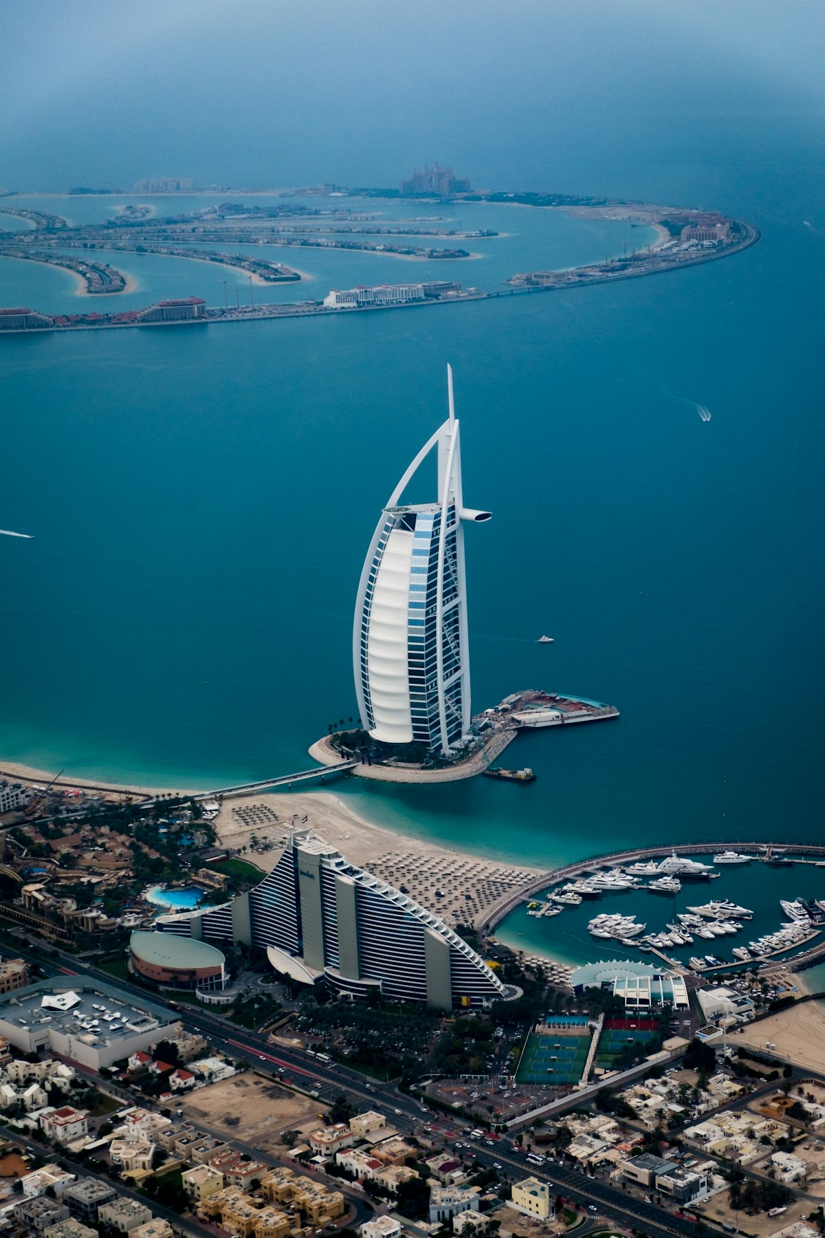 Dubai March 2026: First Week Shows 44% Transaction Drop